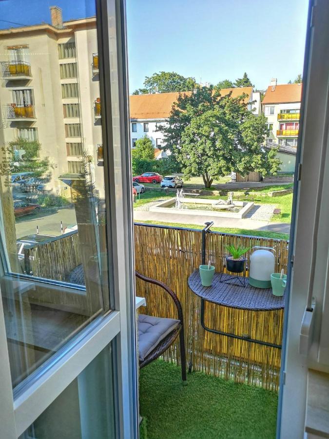 Central Home Apartment In The City Center Eger Exterior foto