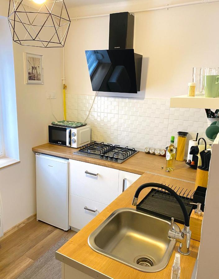 Central Home Apartment In The City Center Eger Exterior foto